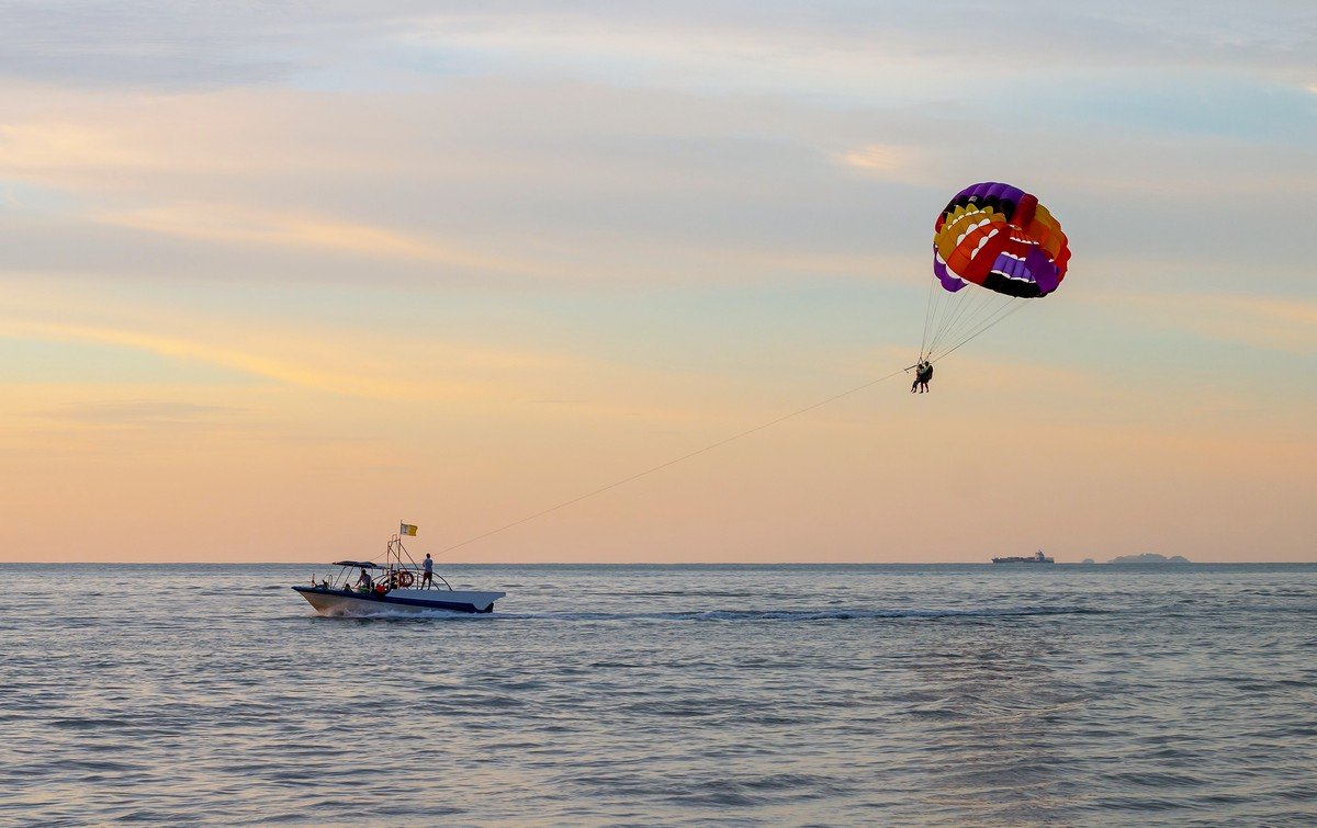scenic-view-sea-against-sky-sunset