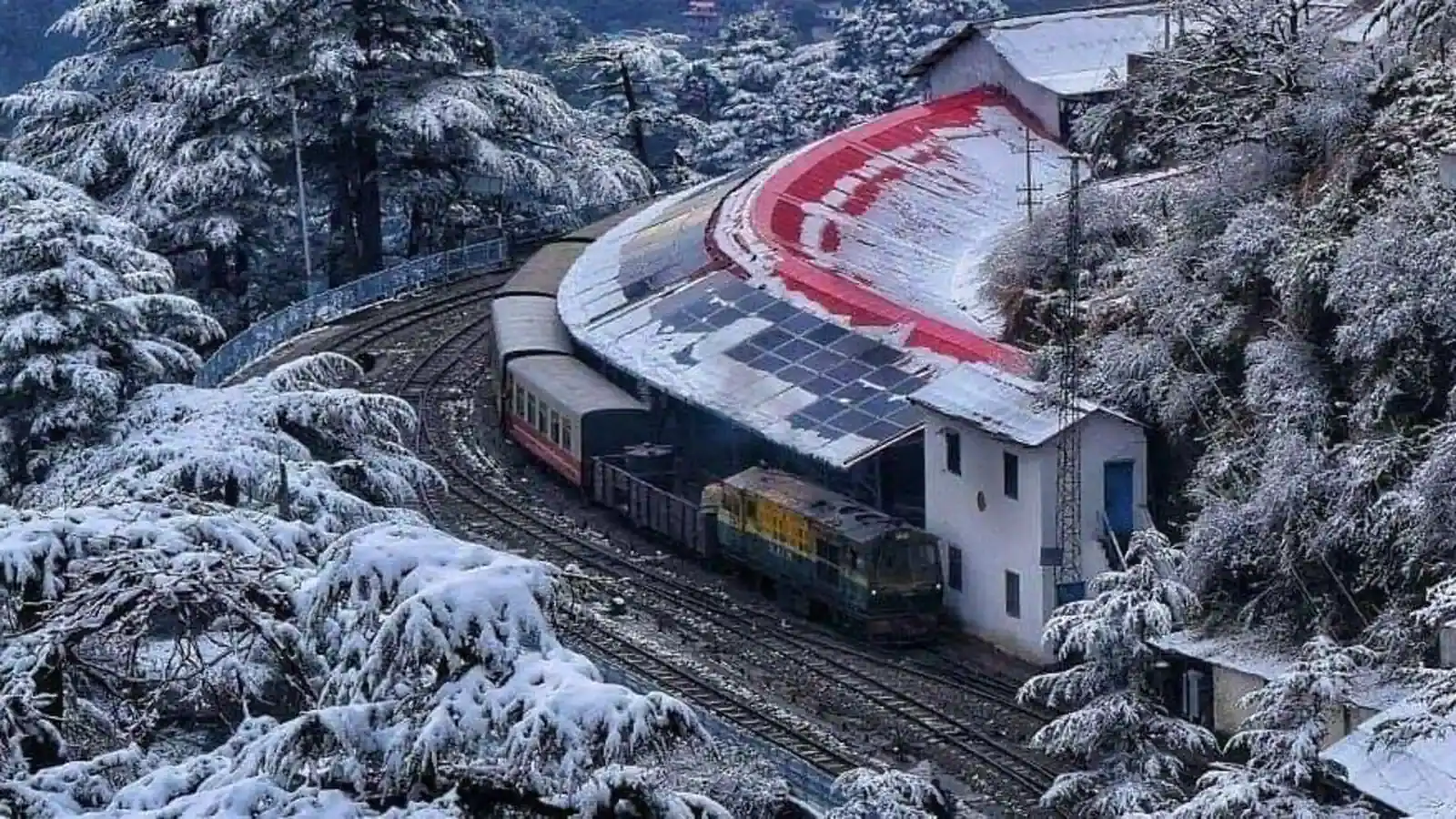 Kalka Shimla Toy Train Tour